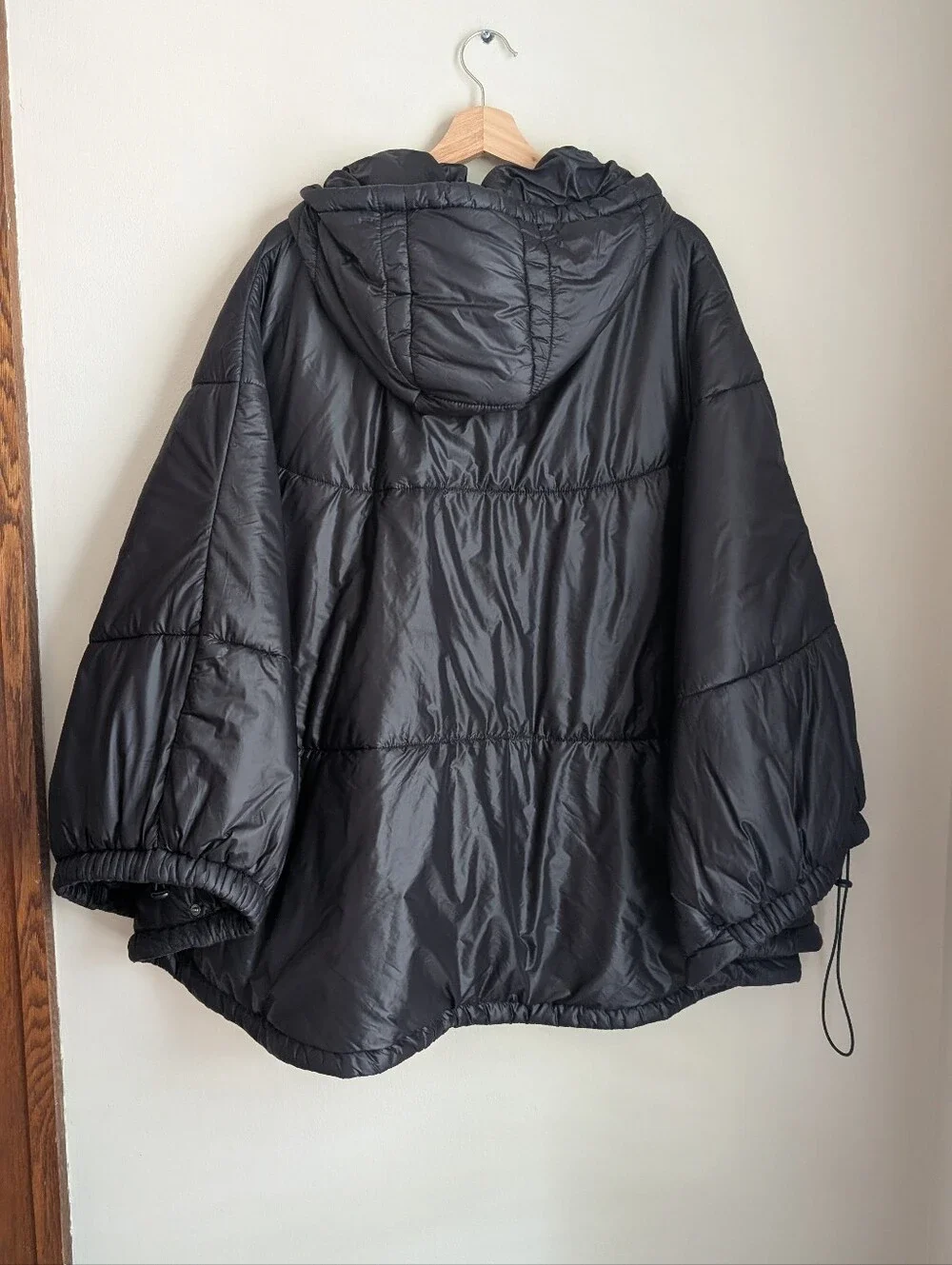 Zara Black Quilted Hooded Puffer Cape - Picture 5 of 5